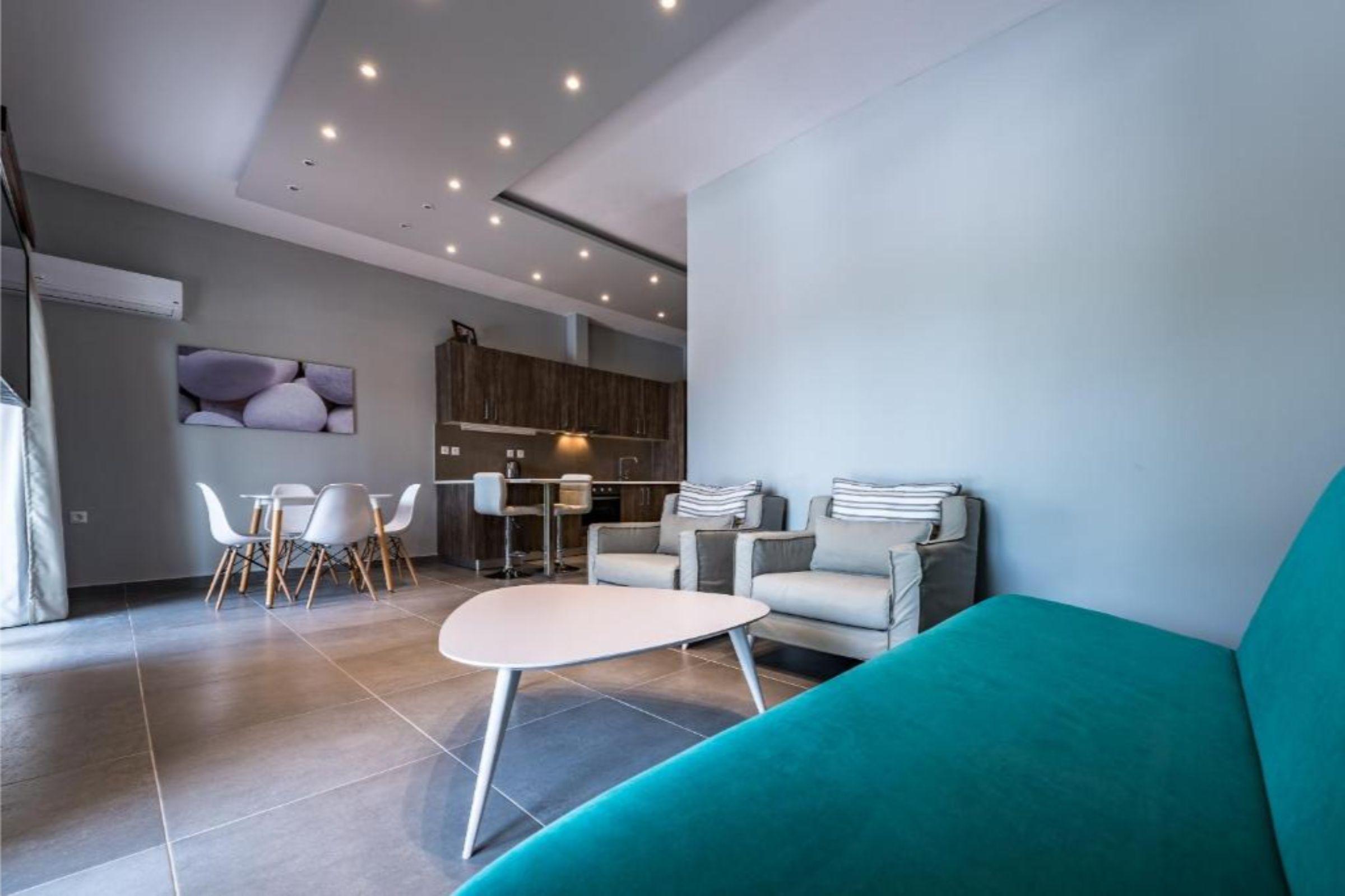 Canadian 3* Laganas